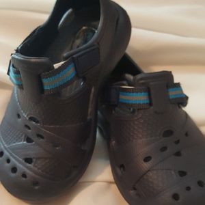 Toddler Water shoes Size 5